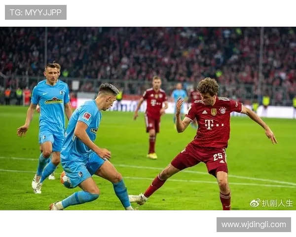 拜仁防线问题持续暴露,防守稳定性下降影响争冠形势 拜仁防线问题持续暴露,防守稳定性下降影响争冠形势